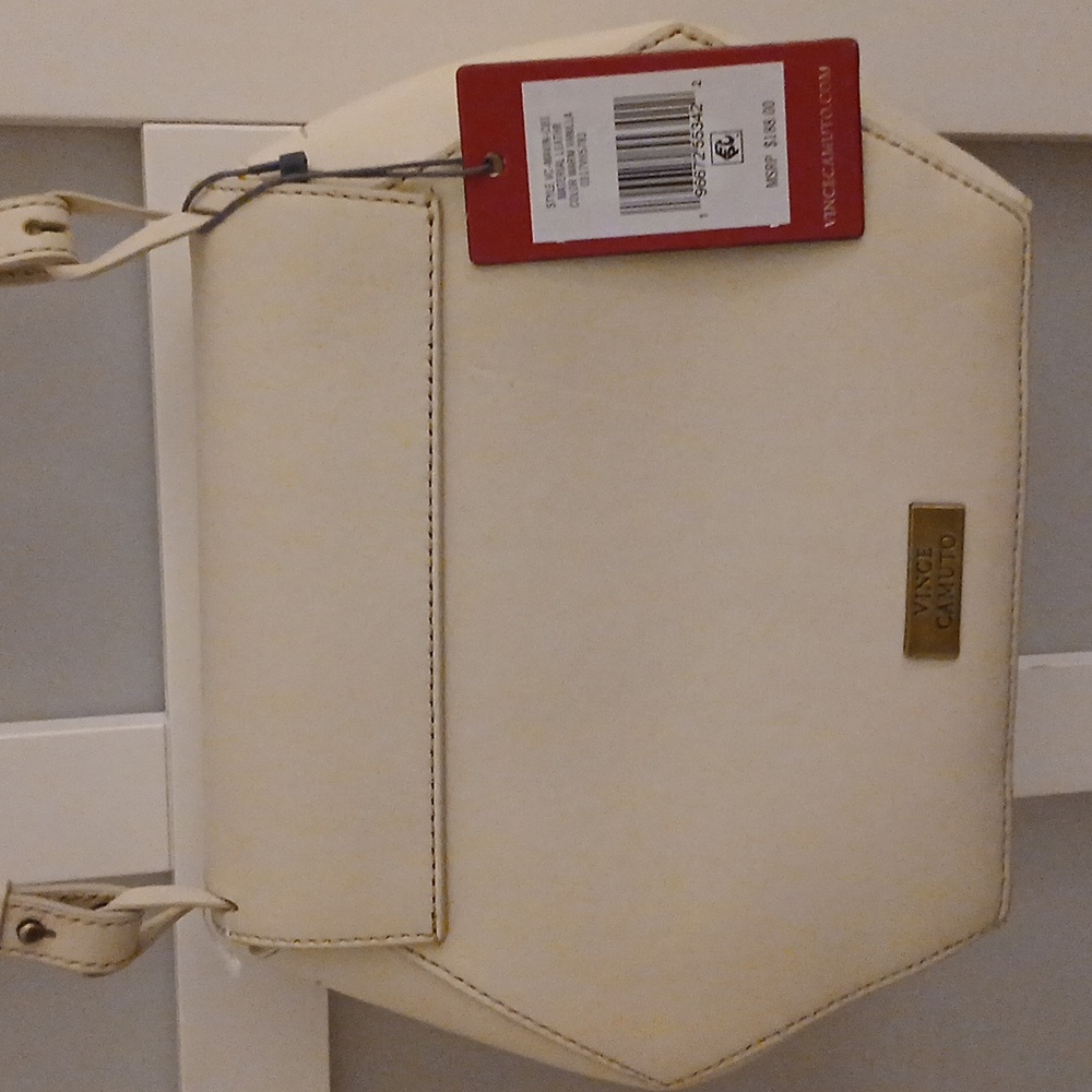VINCE CAMUTO PURSE - Picture 3 of 4